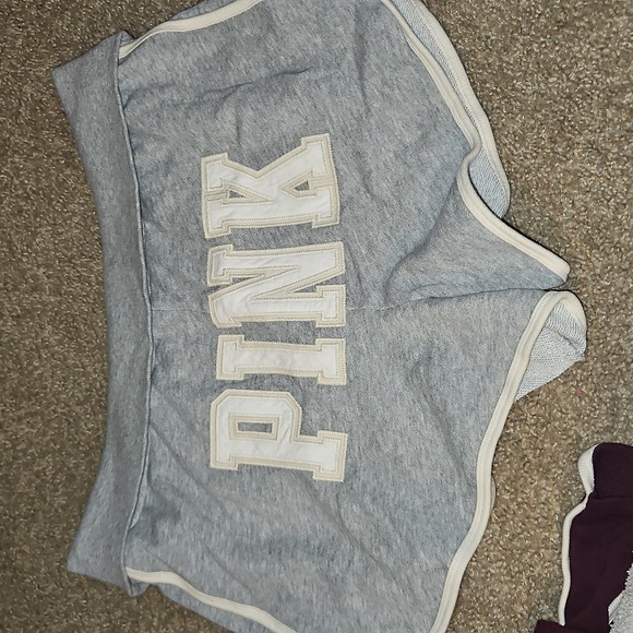 Outfit - Picture 4 of 5